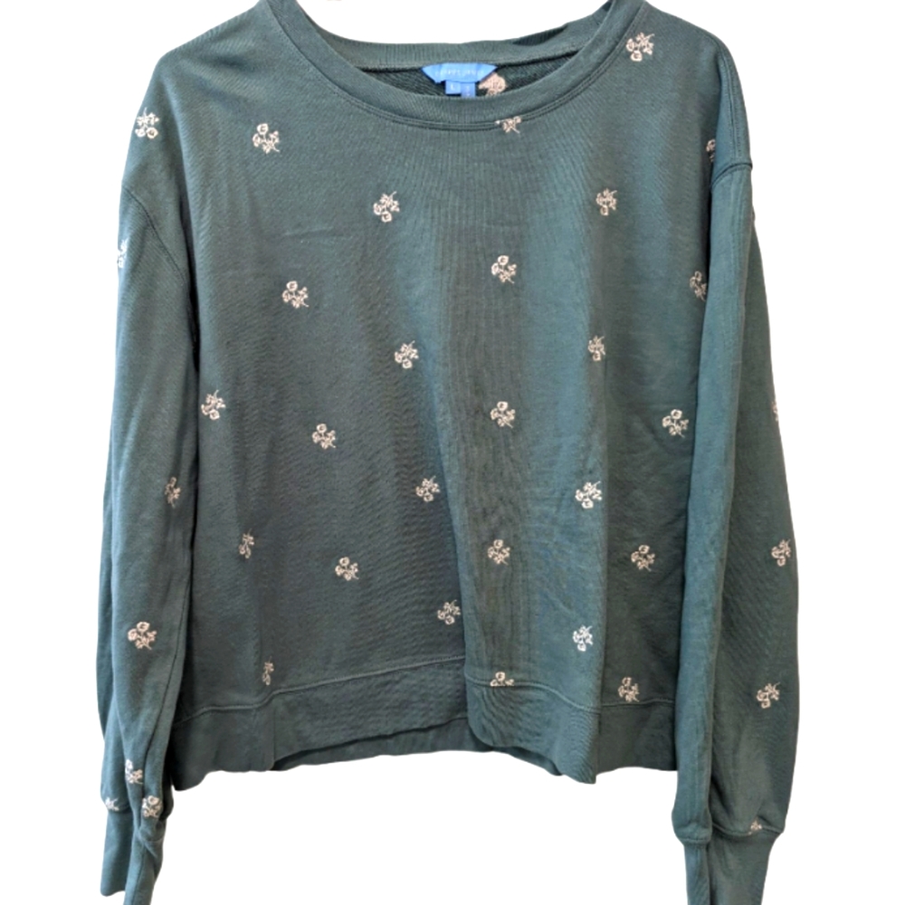 Draper James crew neck sweater with small white flowers, Size: Large
